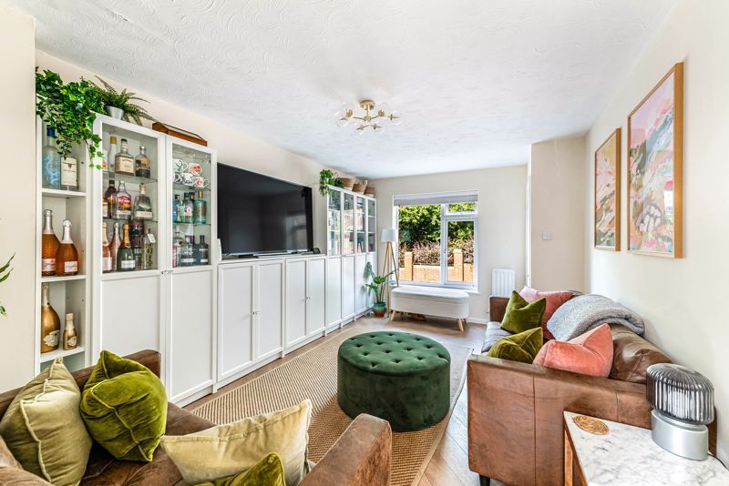 Property photo 3 of 17 Photo 7