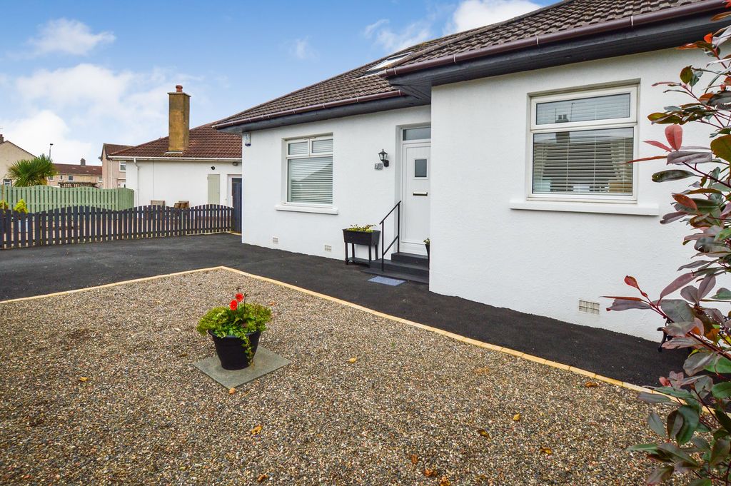 Property photo 2 of 22
