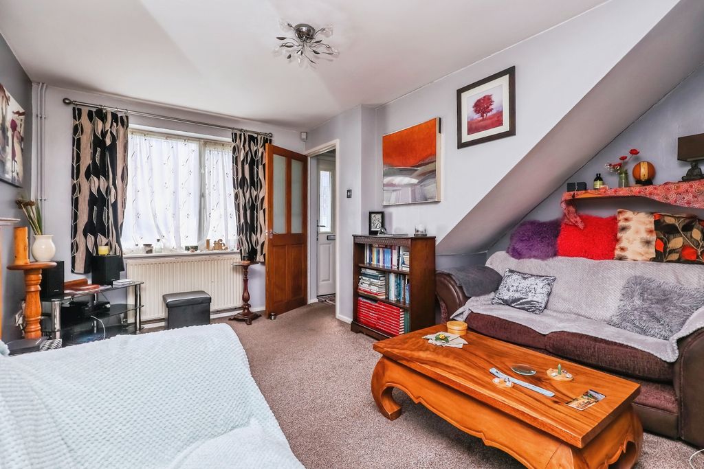Property photo 3 of 15