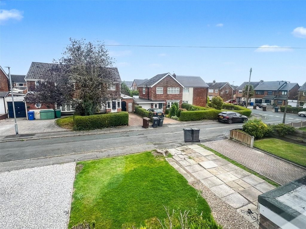Property photo 2 of 26 Picture No. 35