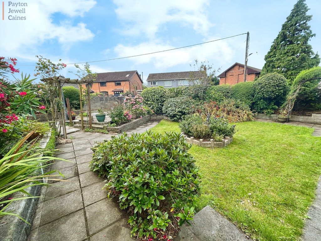 Property photo 2 of 14 Not Specified