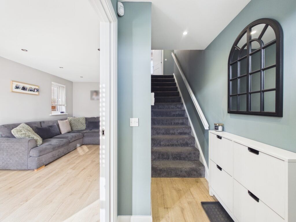 Property photo 2 of 26