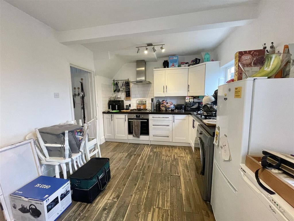 Property photo 3 of 6 Img_8572.Jpeg