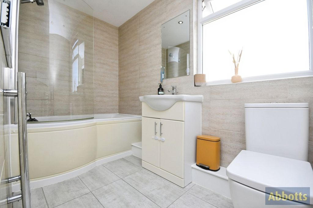 Property photo 3 of 30 Pbox-Img.Jpg