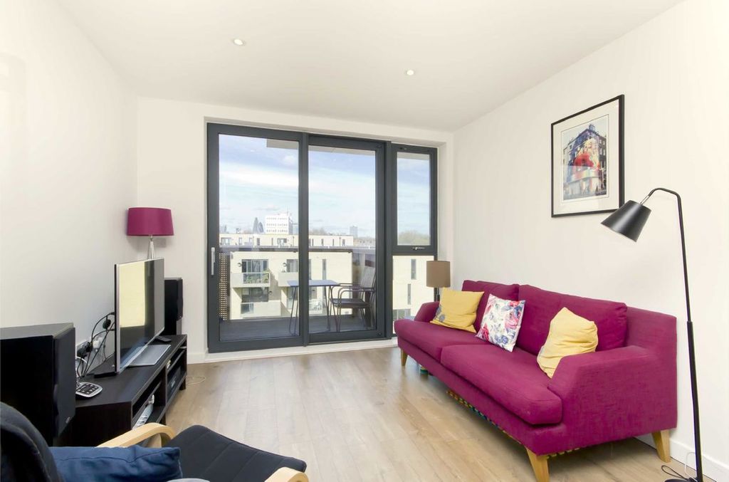 Property photo 1 of 8