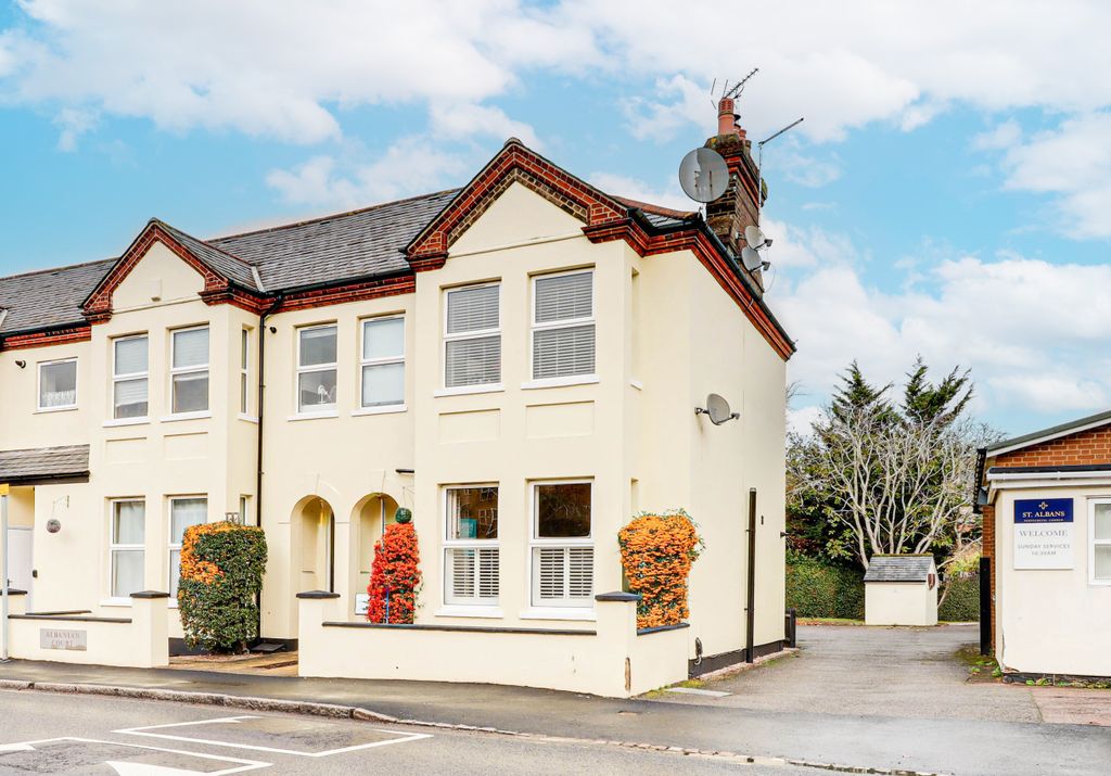 Property photo 1 of 12 Img6400Img6402