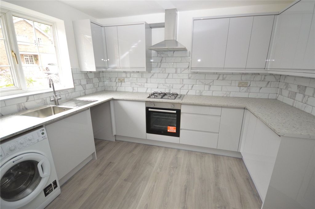 Property photo 2 of 11 Picture No. 06