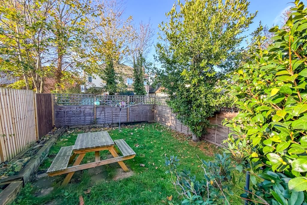 Property photo 2 of 14 Garden