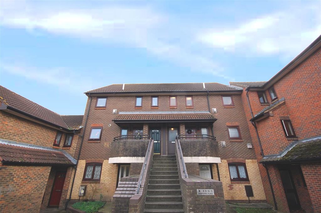 Property photo 1 of 6