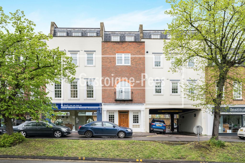 Property photo 3 of 13