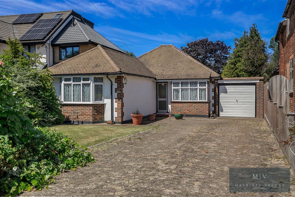 Property photo 1 of 15 Devonshire Way 25A MV-14.Jpg