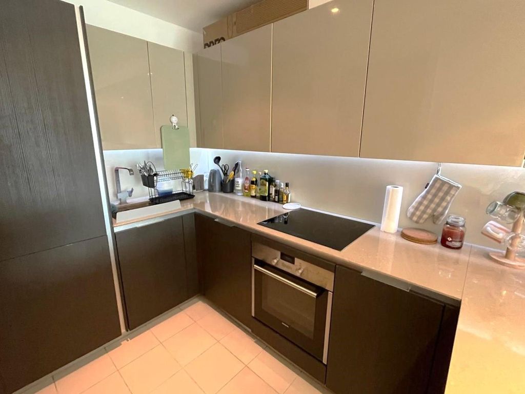 Property photo 3 of 9 Kitchen, Spinnaker House, Eden Harper