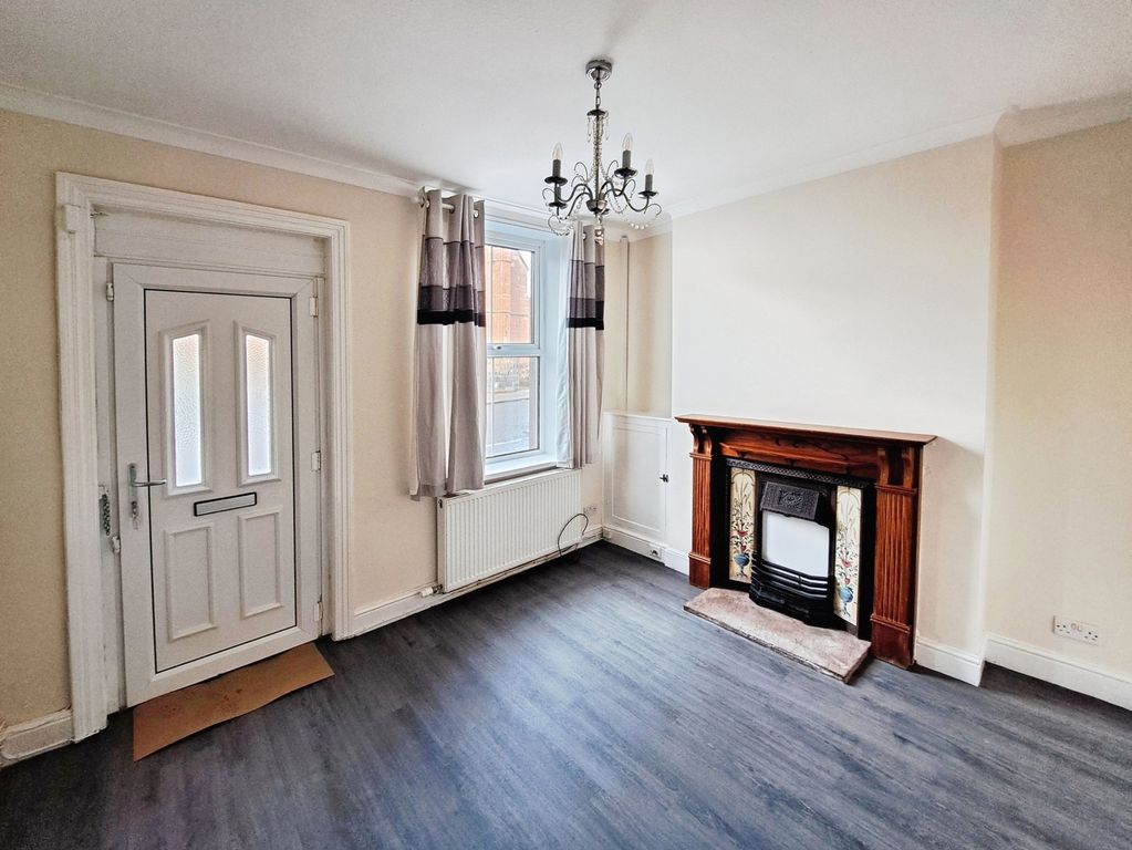 Property photo 2 of 9 Lounge