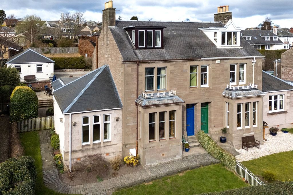 Property photo 1 of 28 External