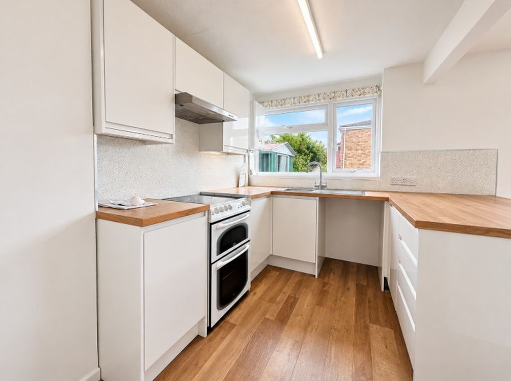 Property photo 3 of 11 Photo 9
