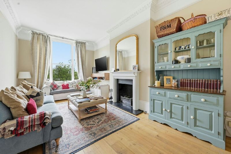 Property photo 3 of 15 Reception