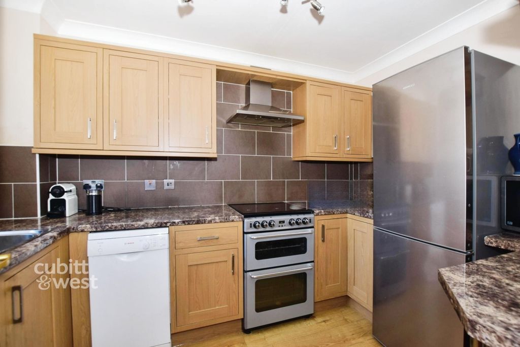 Property photo 3 of 11 Editedimage-d62d3...