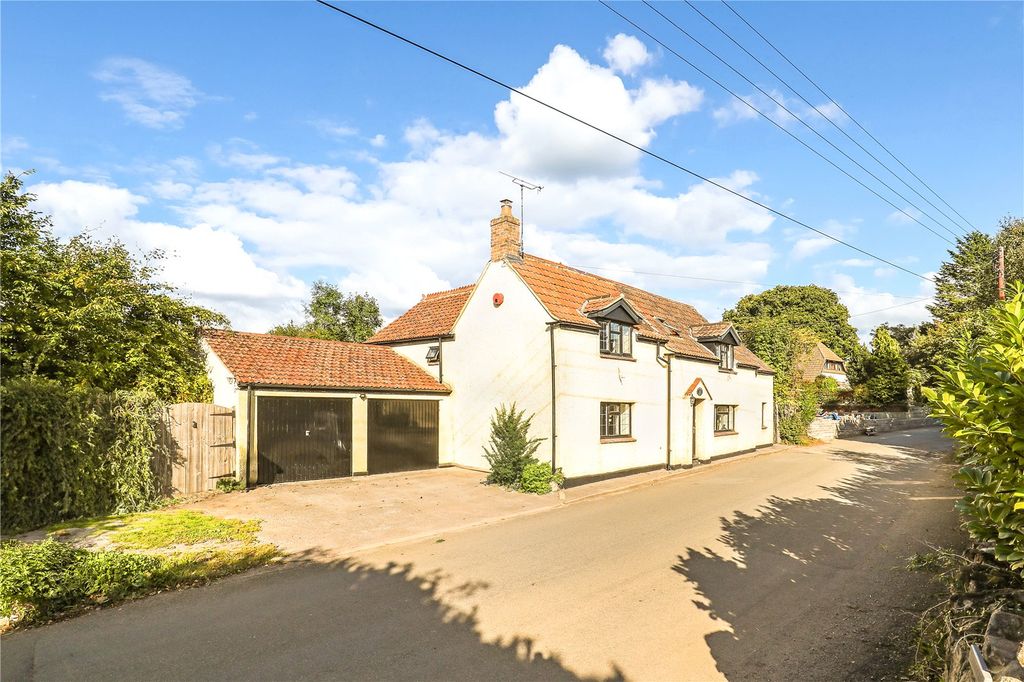 Property photo 2 of 44 Picture No. 01