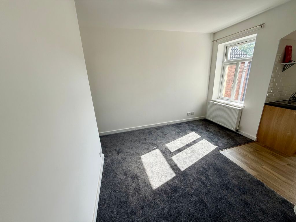 Property photo 2 of 7 Image