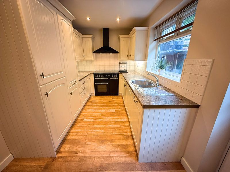 Property photo 2 of 15 Kitchen