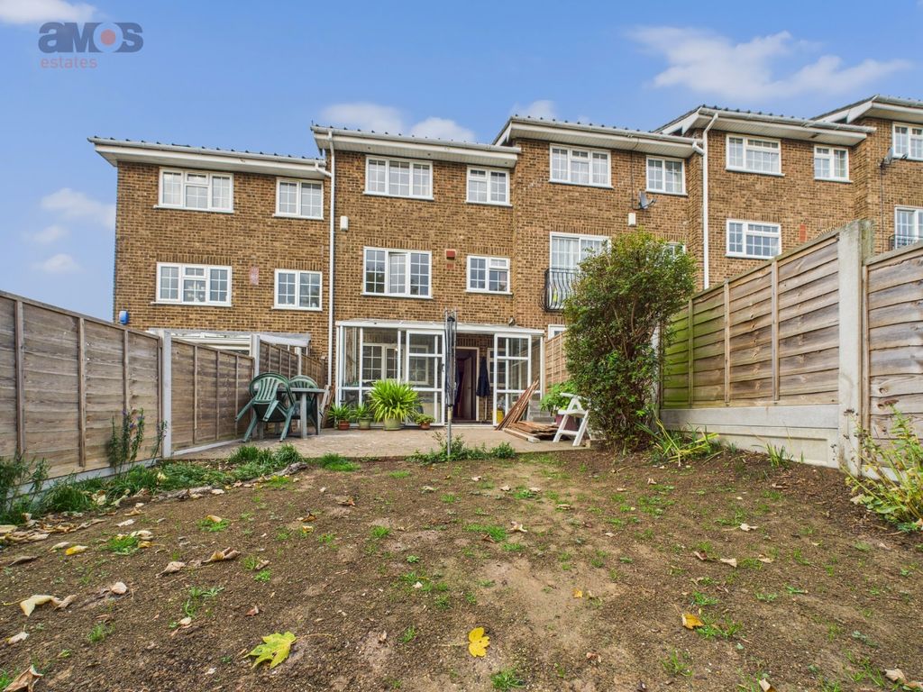 Property photo 2 of 18 4143974