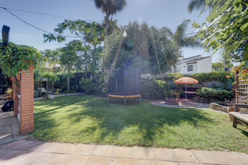 Property photo 2 of 30