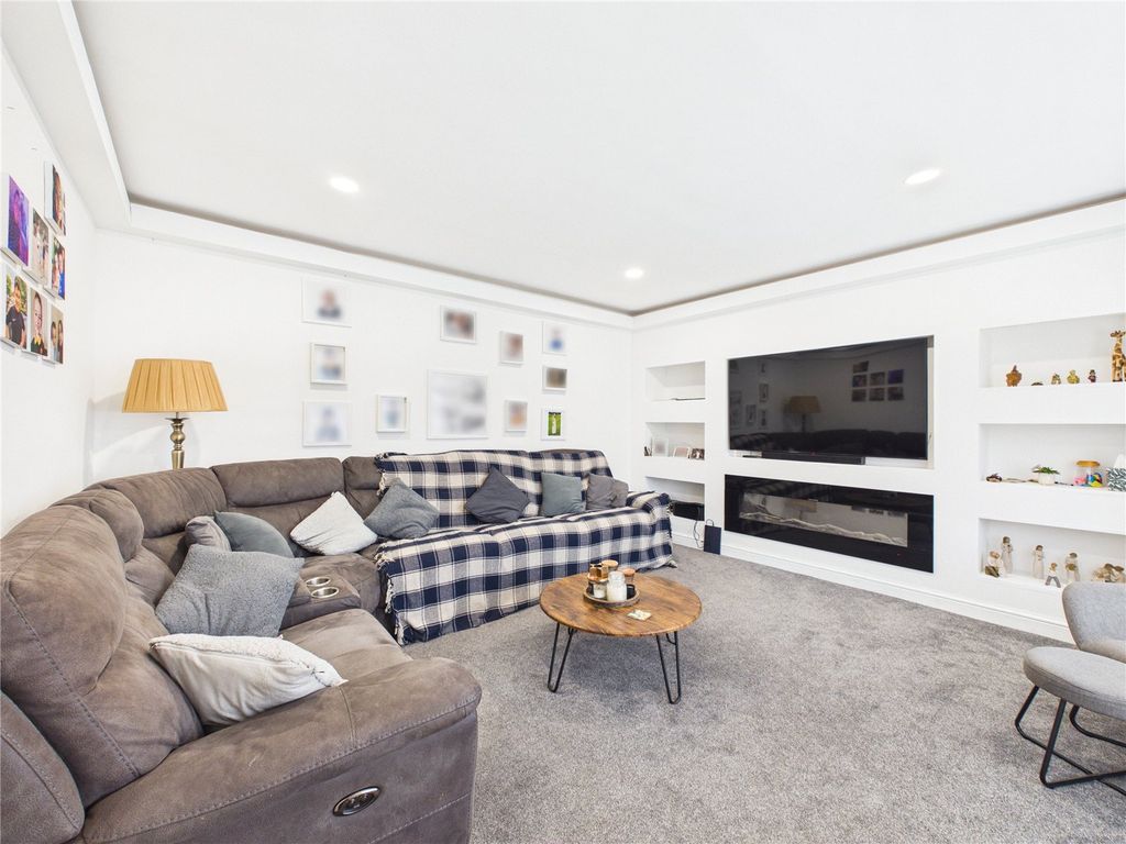 Property photo 2 of 15 Picture No. 03