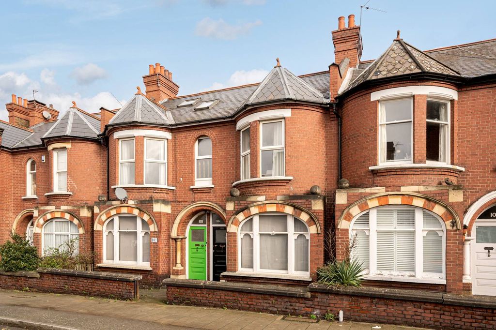 Property photo 1 of 13