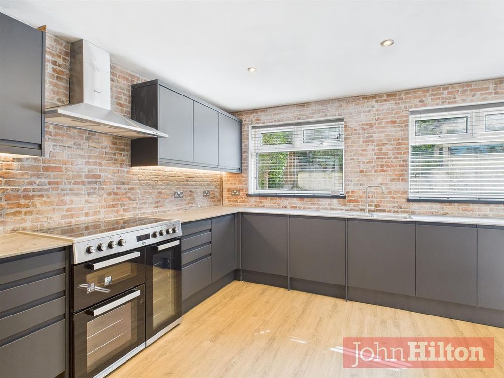 Property photo 2 of 18 Cam02534G0-Pr0583-Still009.Jpg