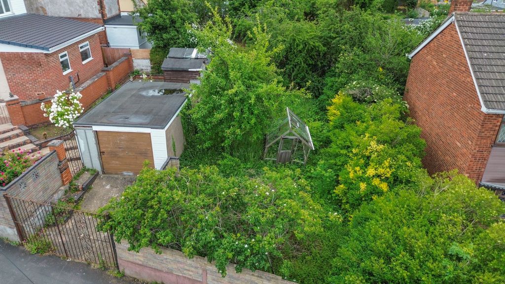 Property photo 1 of 5