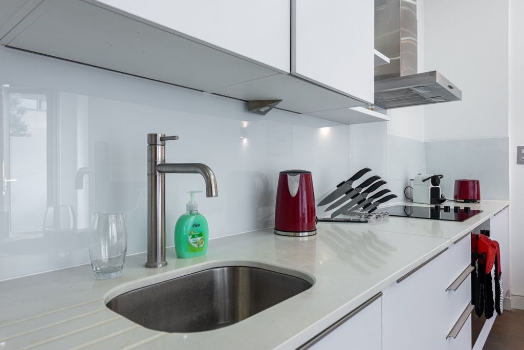 Property photo 2 of 9 Picture No. 01