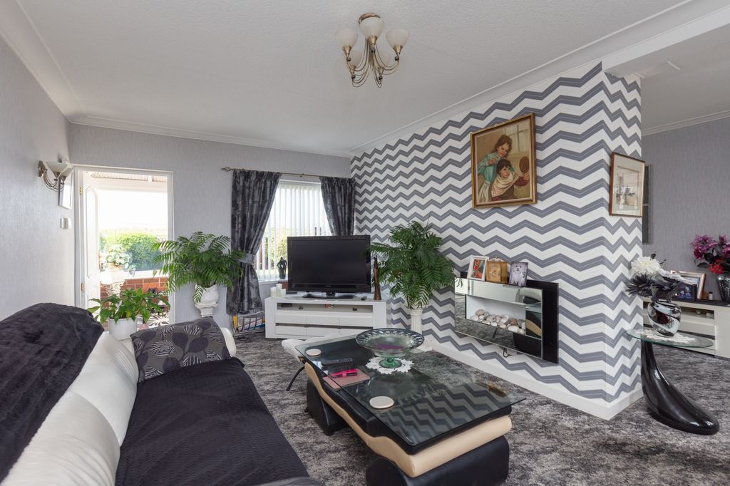 Additional image 5 of 2 bed bungalow for salePrinces Way, Fleetwood FY7
