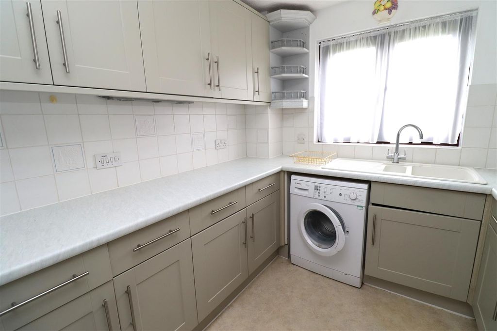 Property photo 2 of 8 Img_7060.Jpg