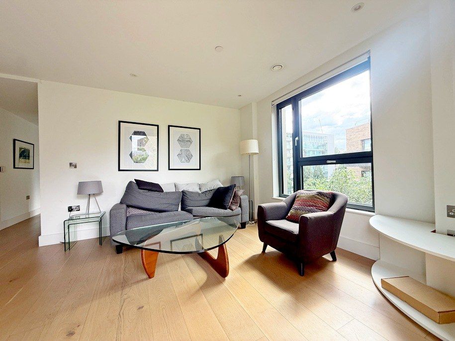 Property photo 1 of 14 Two Bedroom Flat For Rent