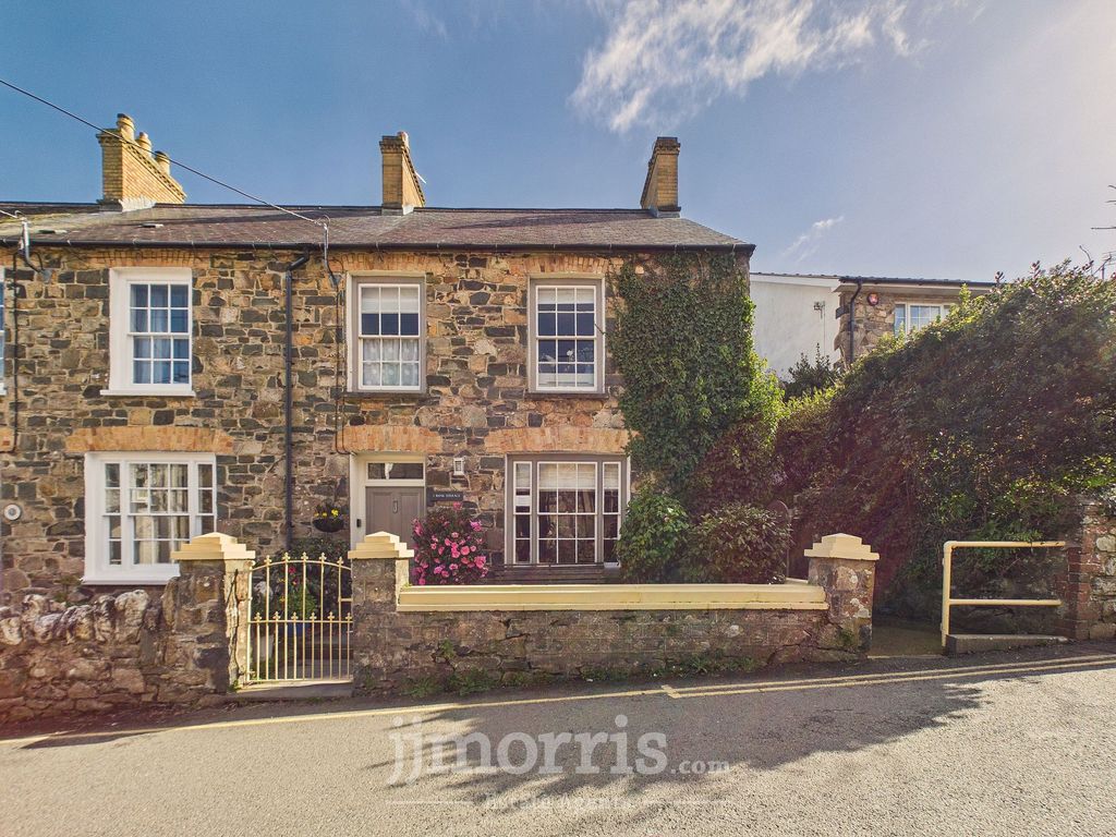 Property photo 3 of 54