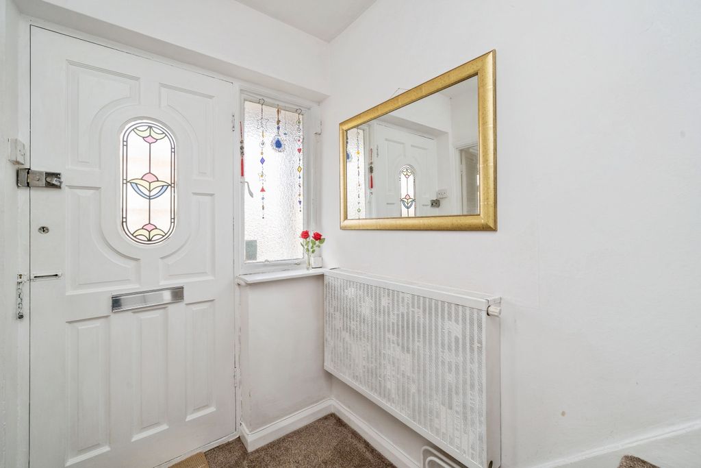 Property photo 2 of 19 Dsc00755