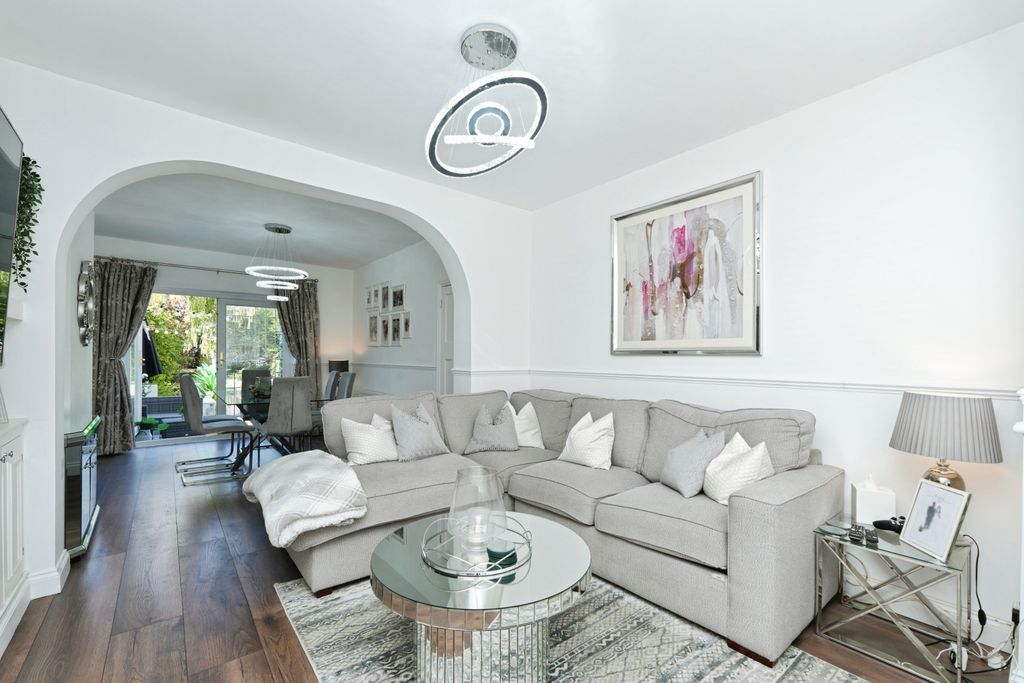 Property photo 3 of 16 Reception Room