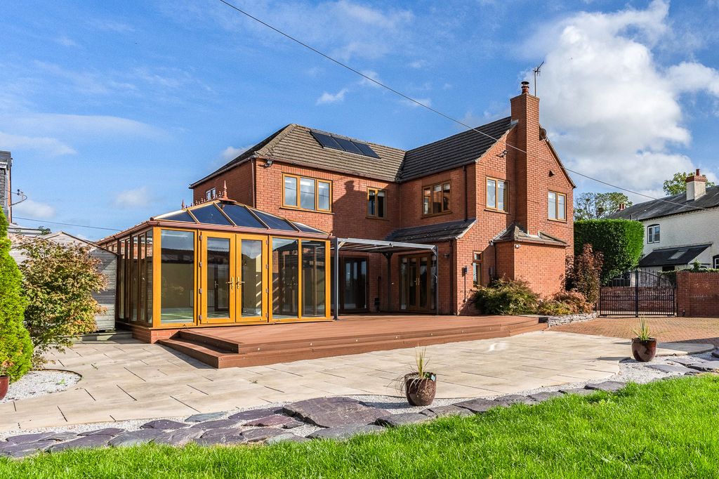 Property photo 2 of 49