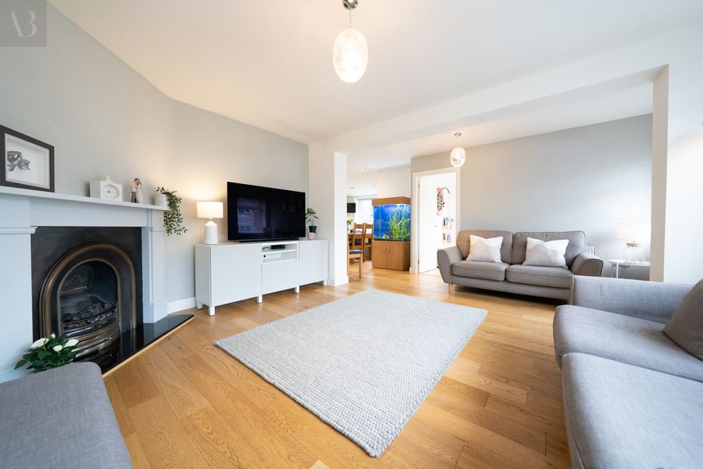 Property photo 2 of 25 Dsc02954