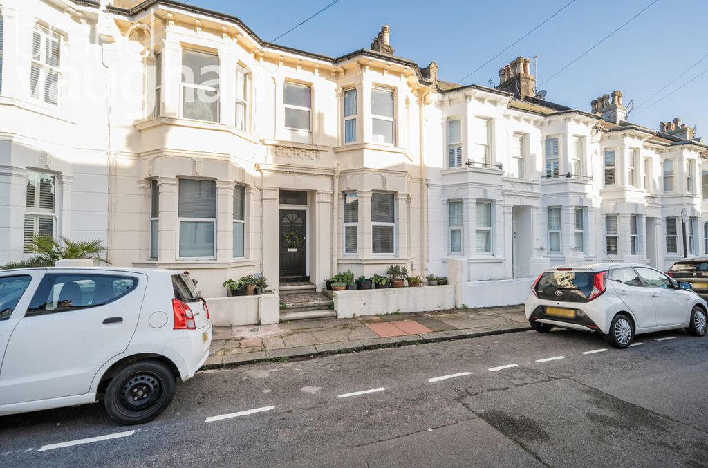 Property photo 1 of 10 81Bdadeb-6706-490...