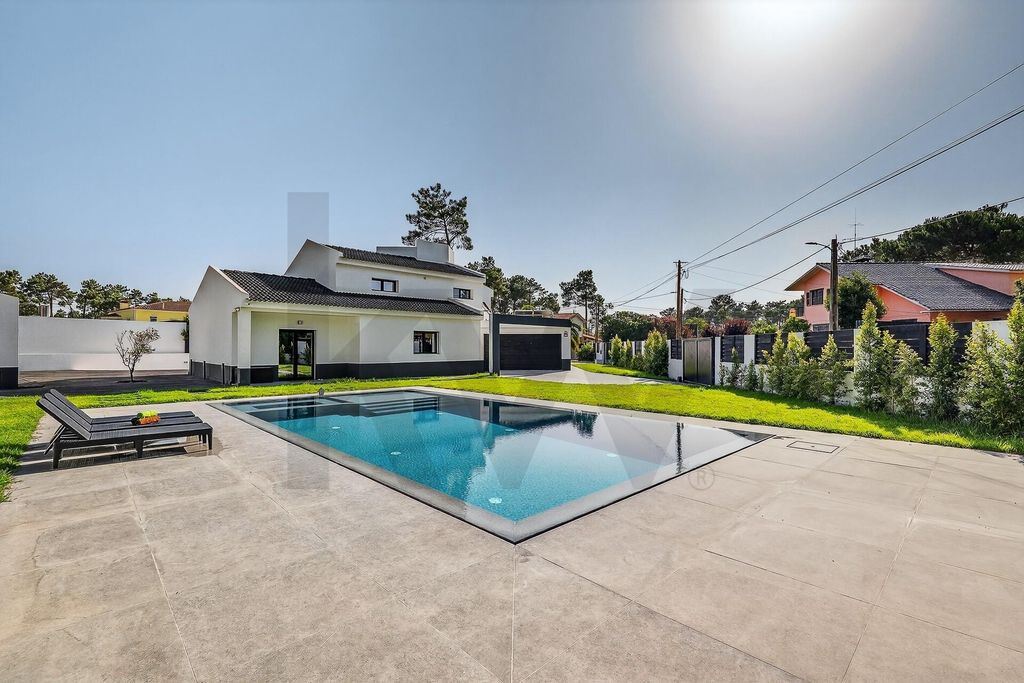 Property photo 3 of 35