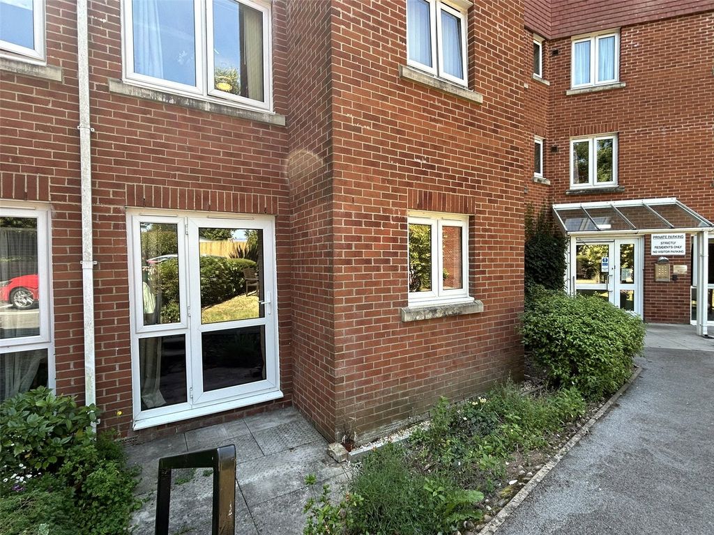 Property photo 2 of 12 Picture No. 09