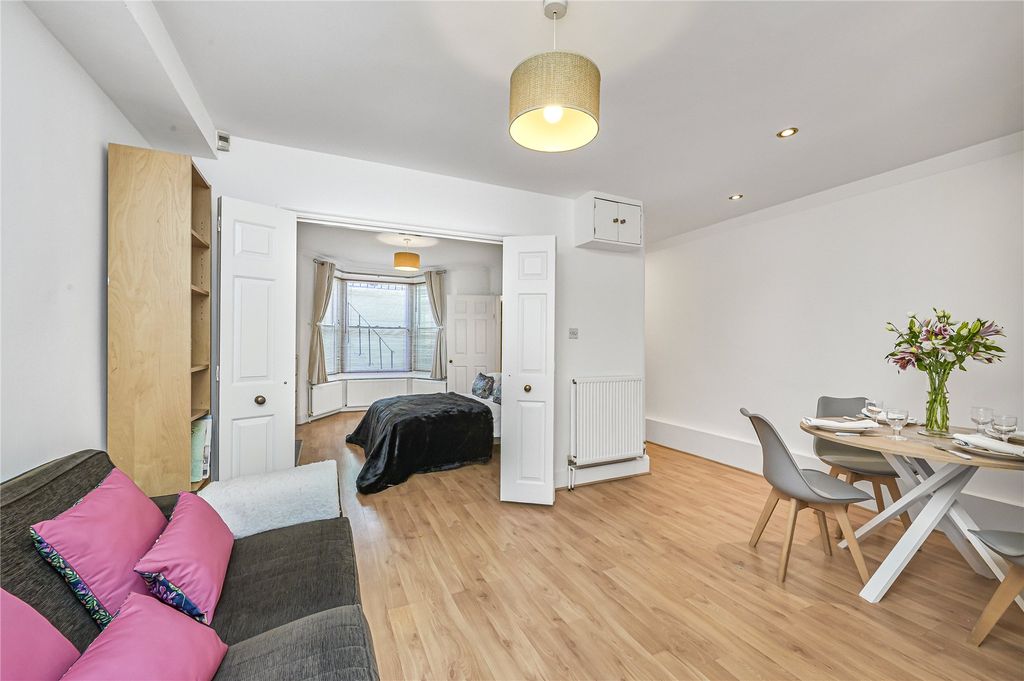 Property photo 3 of 10 Picture No. 15