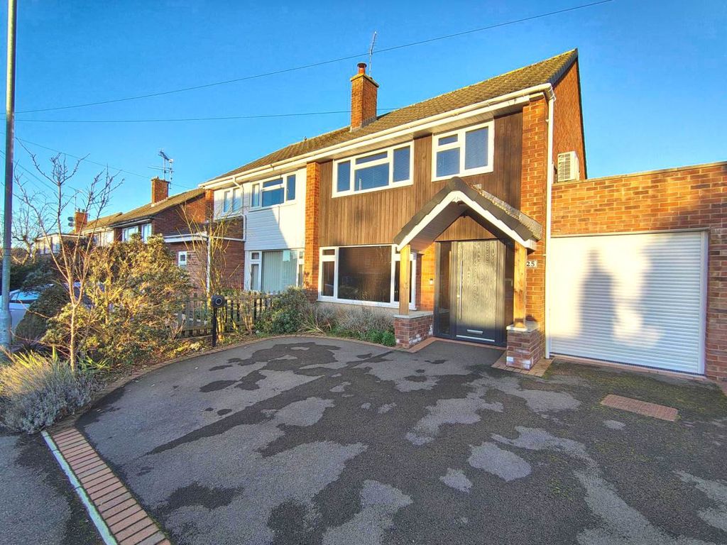 Property photo 1 of 20 Front Master