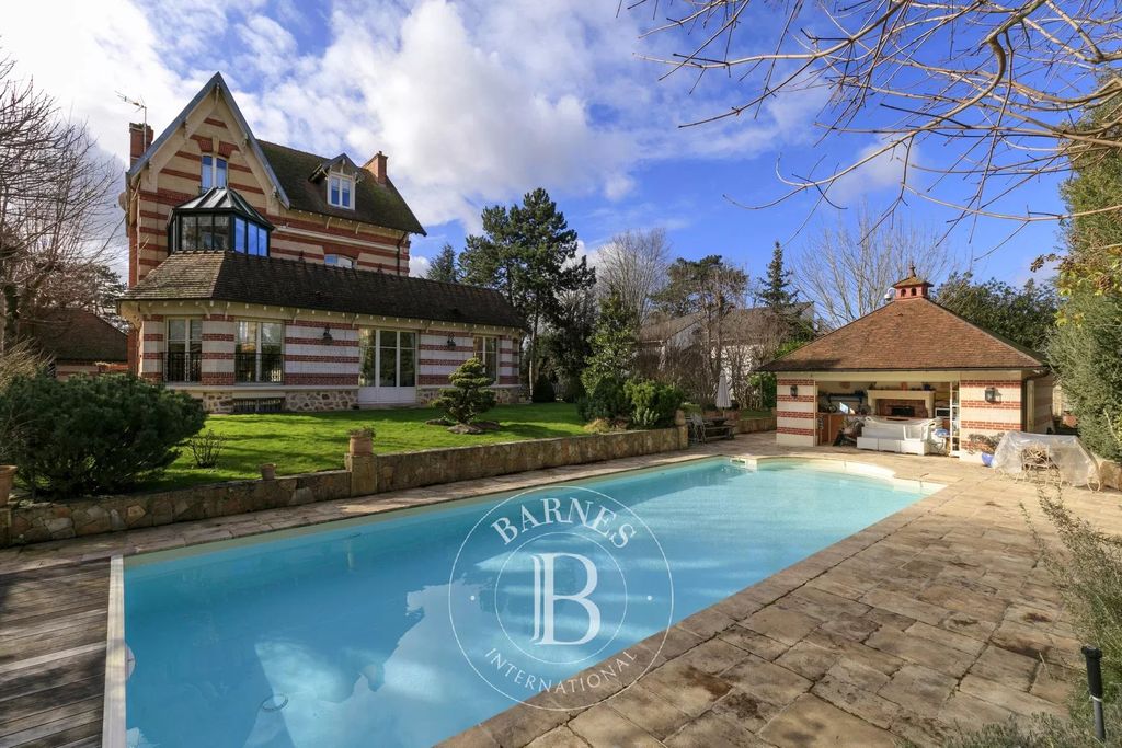 Property photo 2 of 22