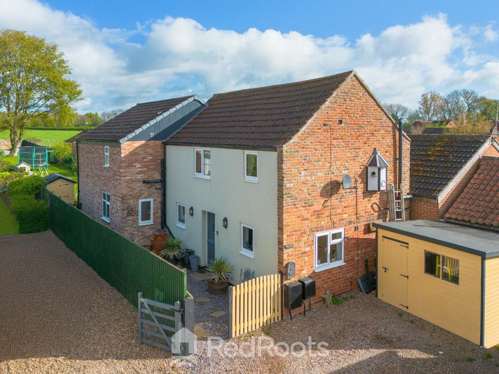 Property photo 1 of 39 5064841