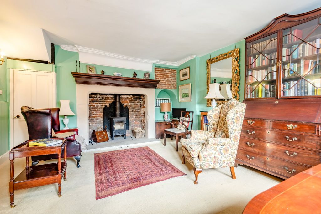 Property photo 2 of 11 Family Room