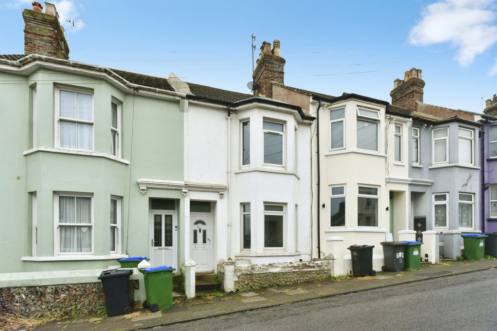 Property photo 1 of 16