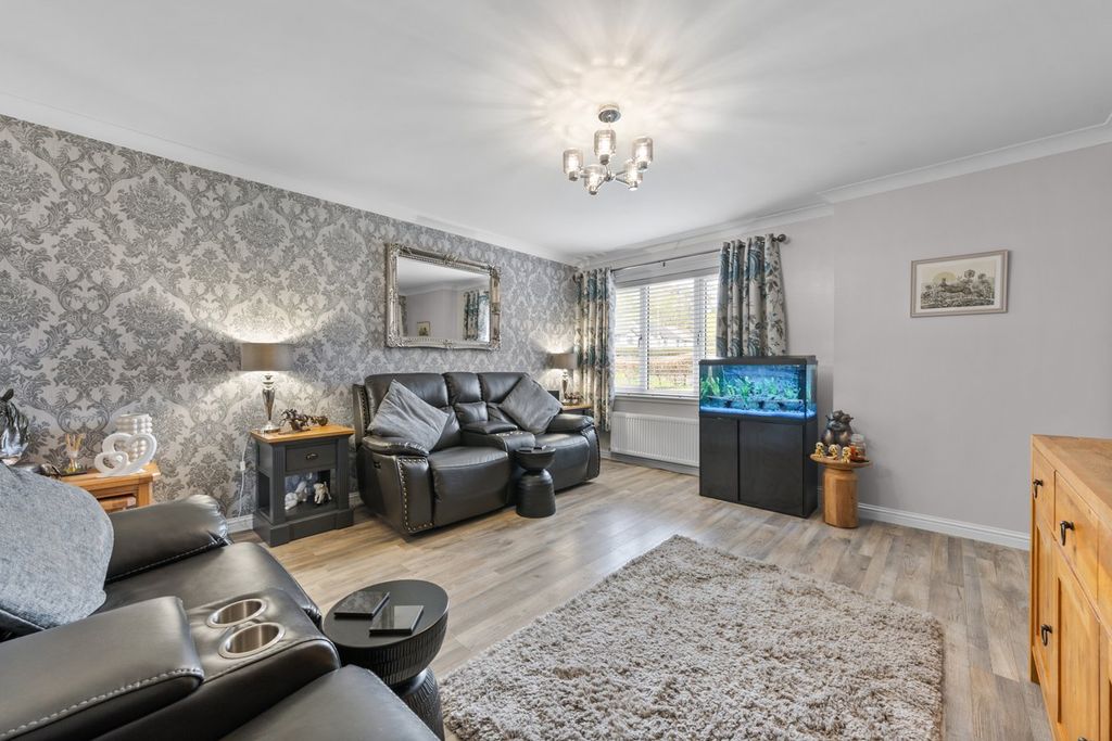 Property photo 3 of 29