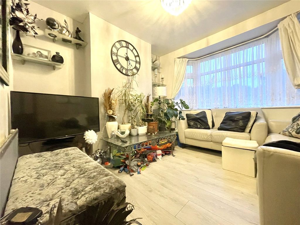 Property photo 3 of 10 Picture No. 14